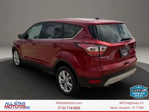 Used 2017 Ford Escape SE FWD image 8