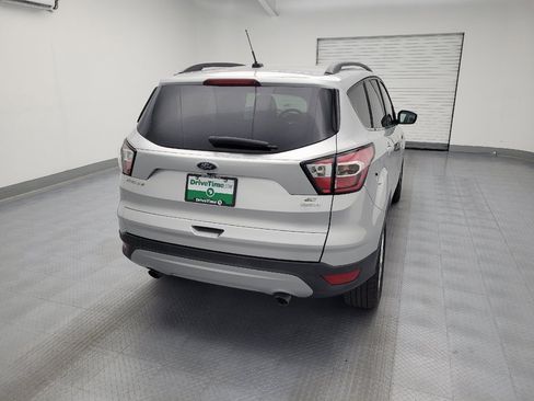 Used 2017 Ford Escape SE w/ Equipment Group 201A FWD image 7