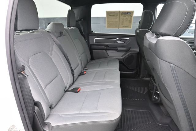 Used 2023 RAM 1500 Big Horn AWD/4WD image 30