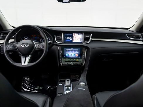 Used 2023 INFINITI QX50 Sensory w/ Accent Package AWD/4WD image 10