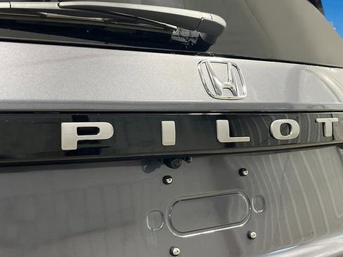 New 2026 Honda Pilot Elite image 9