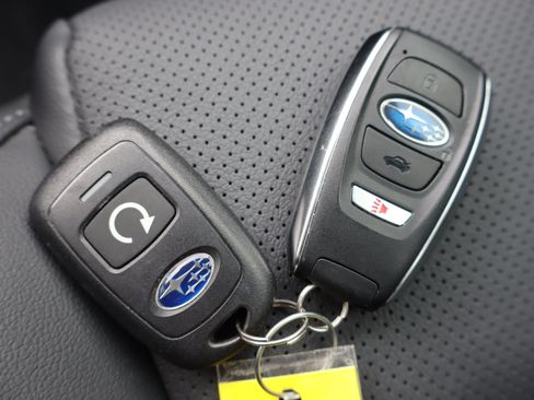 Used 2025 Subaru Legacy Limited AWD/4WD image 31