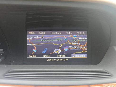 Used 2013 Mercedes-Benz S 550 4MATIC image 31