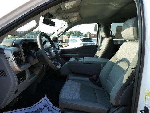 New 2026 Ford F250 XLT w/ XLT Premium Package AWD/4WD image 18