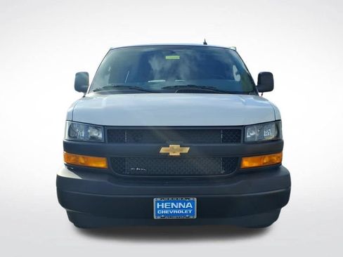 New 2026 Chevrolet Express 3500 LS RWD image 9