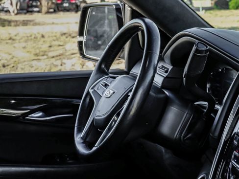 Used 2016 Cadillac Escalade Platinum image 16