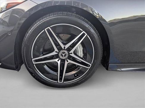Used 2025 Mercedes-Benz C 300 Sedan image 24