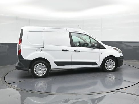 Used 2017 Ford Transit Connect XL image 3