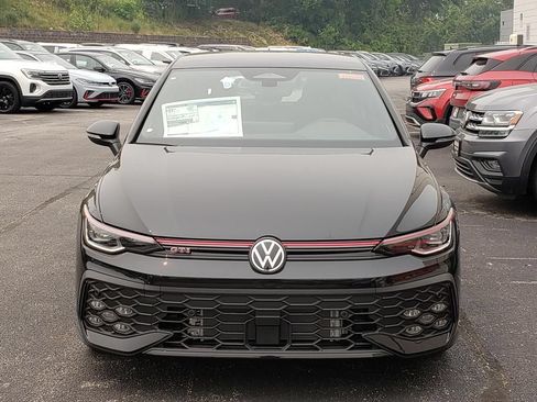 New 2026 Volkswagen GTI SE FWD image 5