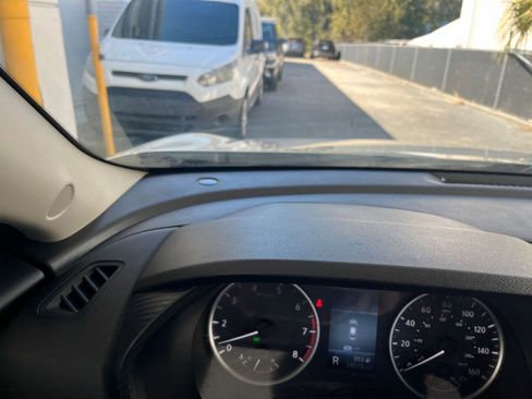 Used 2025 Nissan Sentra S image 32