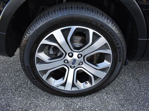 Used 2019 Ford Explorer Platinum AWD/4WD image 33