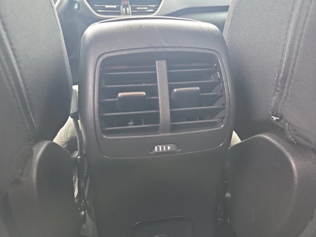 Used 2022 Ford Escape SE w/ SE Sport Appearance Package FWD image 18