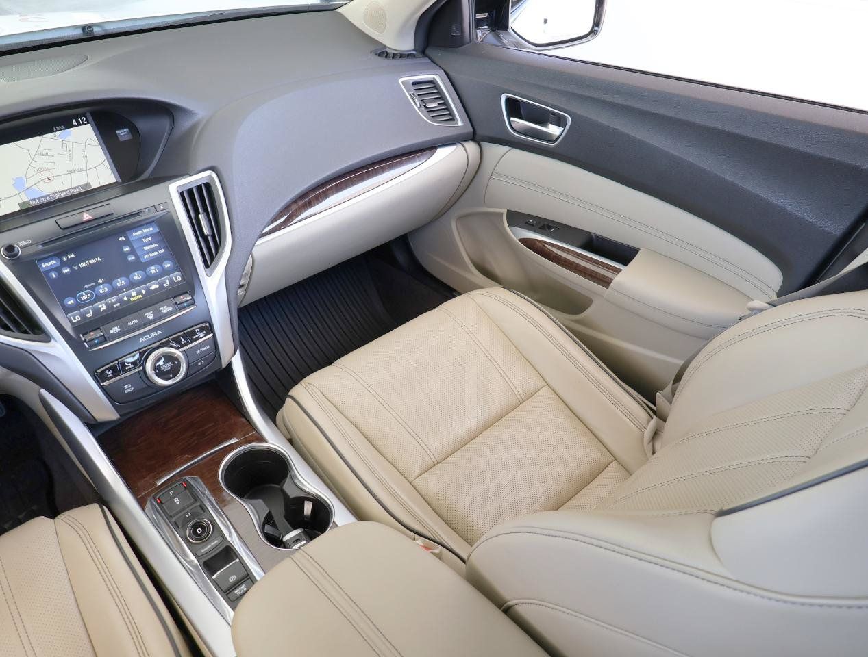 Used 2018 Acura TLX w/ Technology Package FWD image 18