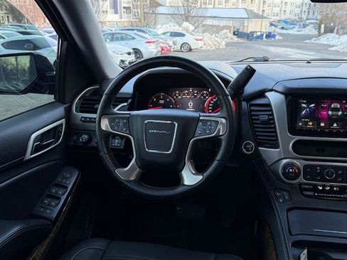 Used 2015 GMC Yukon XL Denali w/ Premium Package image 32