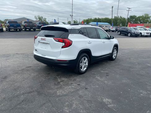Used 2018 GMC Terrain SLE w/ Driver Convenience Package FWD image 6