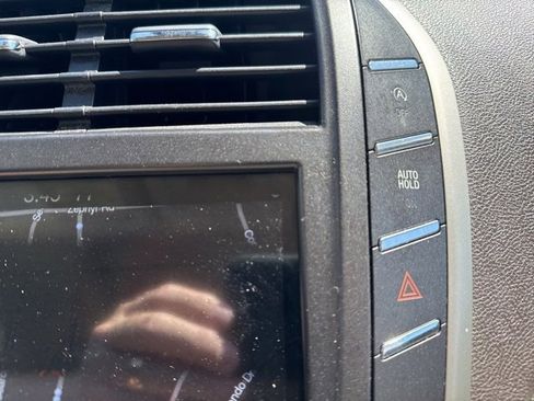 Used 2017 Lincoln MKC Reserve w/ Lincoln MKC Climate Package image 40