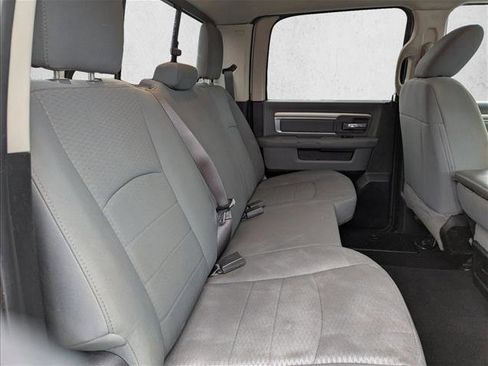 Used 2019 RAM 1500 Classic SLT image 27