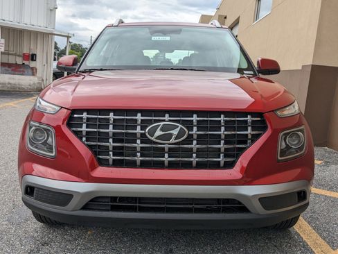 New 2025 Hyundai Venue SEL image 10