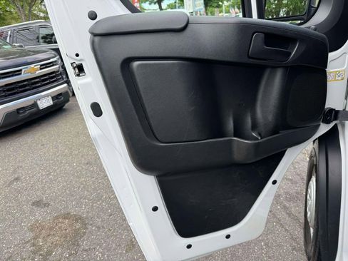 Used 2026 RAM ProMaster 2500 w/ Convenience Group FWD image 16