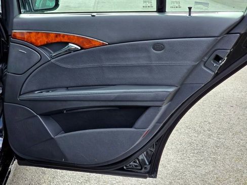 Used 2005 Mercedes-Benz E 320 4MATIC Sedan image 32