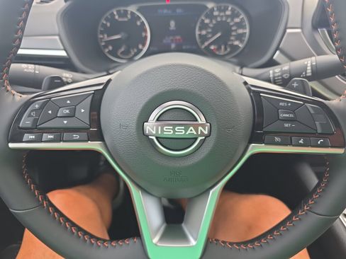 New 2026 Nissan Altima 2.5 SR FWD image 8