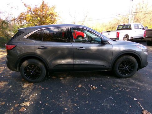 Used 2022 Ford Escape SE w/ Convenience Package image 12