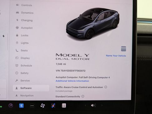 Used 2026 Tesla Model Y Long Range AWD/4WD image 35