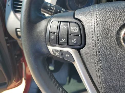 Used 2017 Toyota Sienna Limited Premium w/ Advanced Technology Package FWD image 15