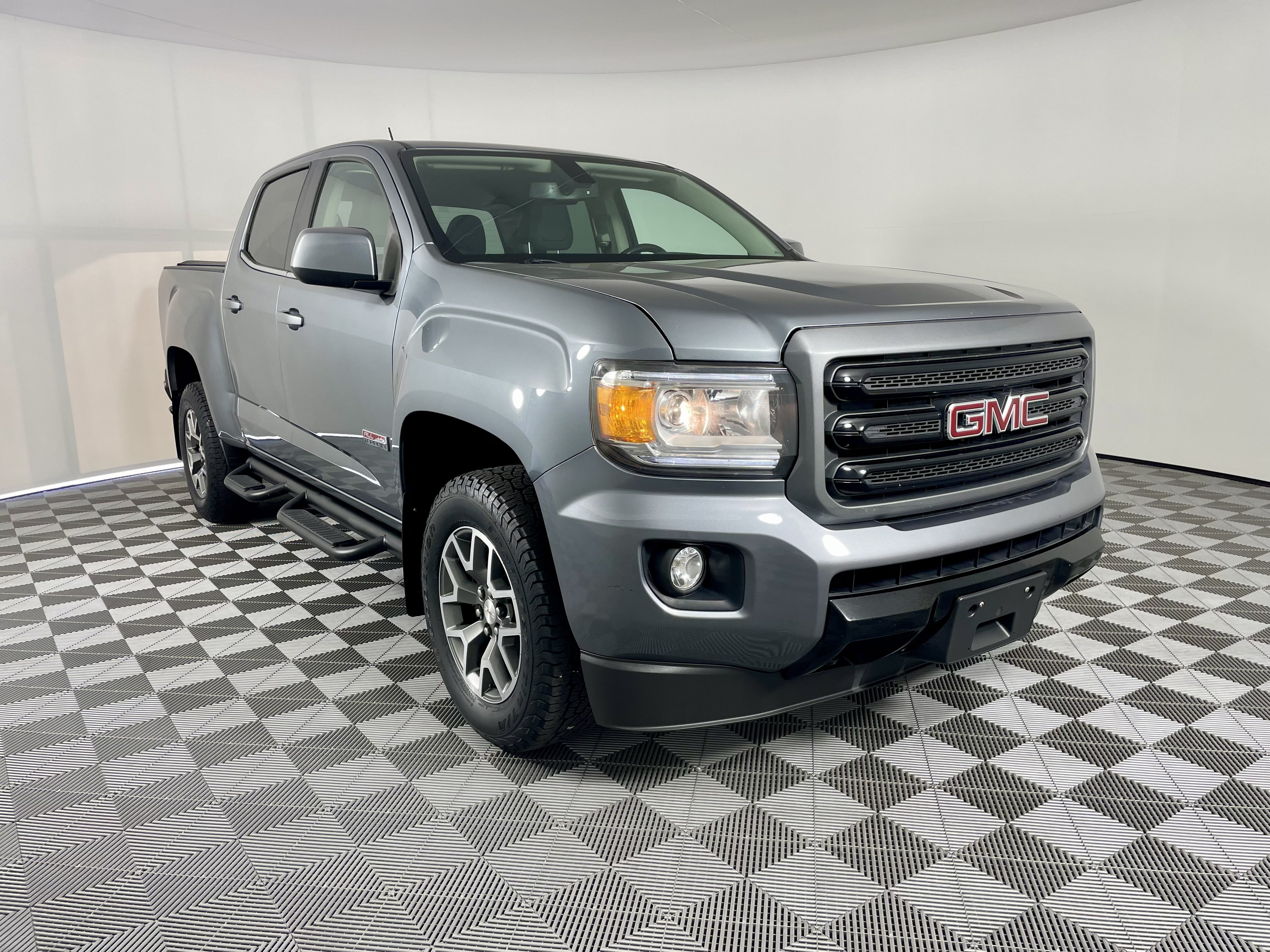 Used 2019 GMC Canyon All Terrain w/ Trailering Package AWD/4WD image 5