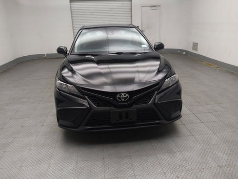 Used 2021 Toyota Camry SE image 14