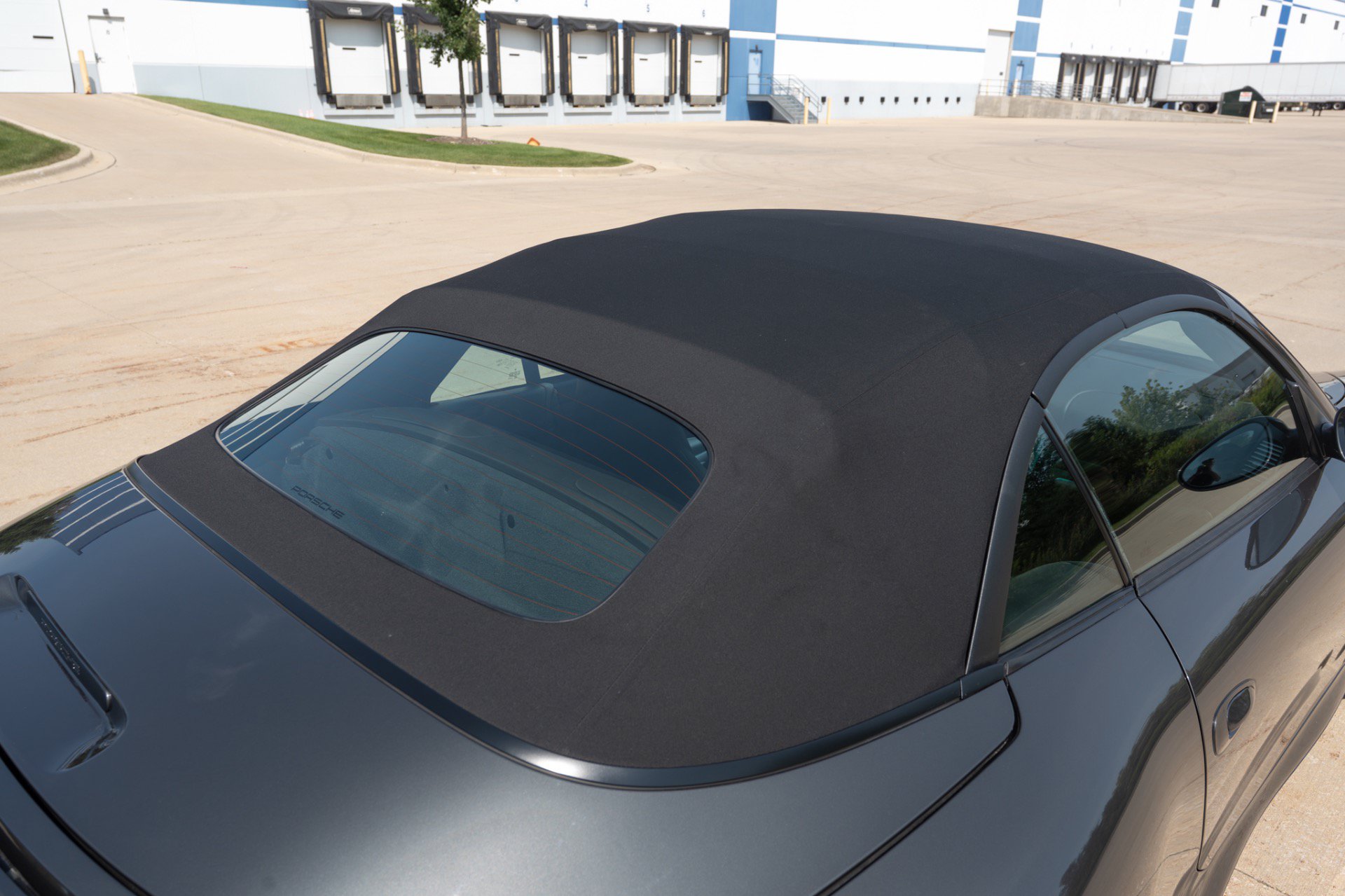Used 2004 Porsche 911 Carrera 4S AWD/4WD image 9