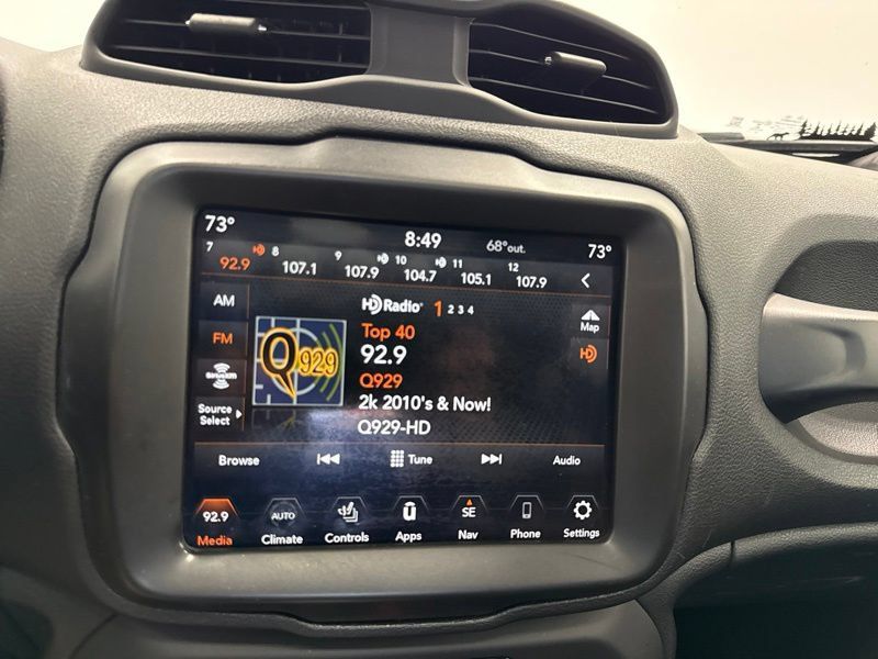 Used 2020 Jeep Renegade Trailhawk w/ Premium Leather Group AWD/4WD image 28