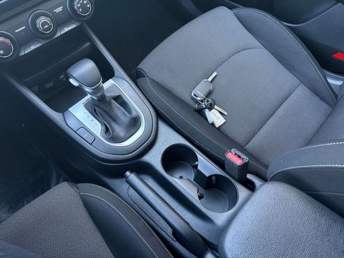 Used 2024 Kia Forte LXS image 39