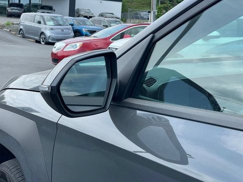 Used 2025 Hyundai Kona SEL AWD/4WD image 25
