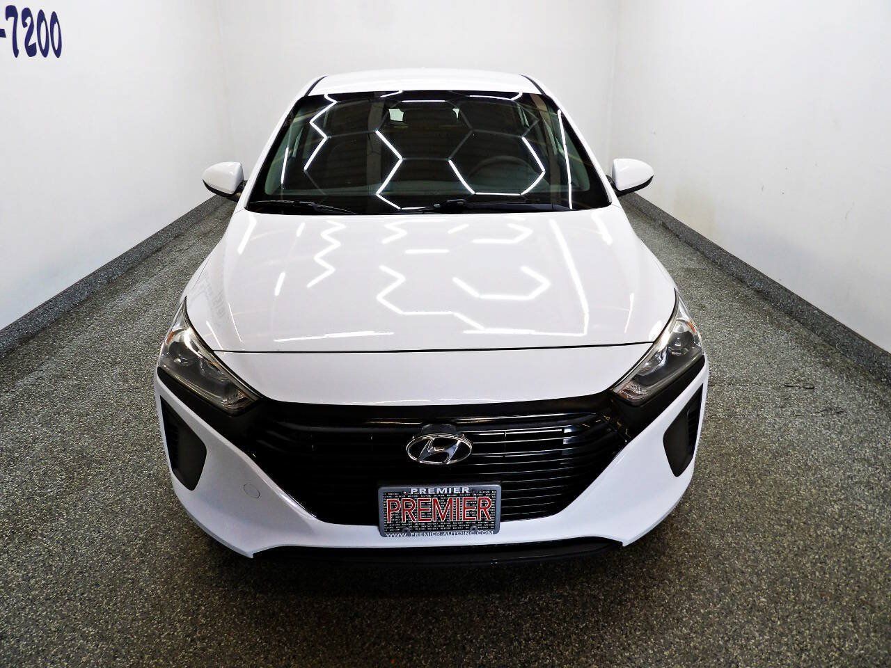 Used 2019 Hyundai Ioniq Blue FWD image 2