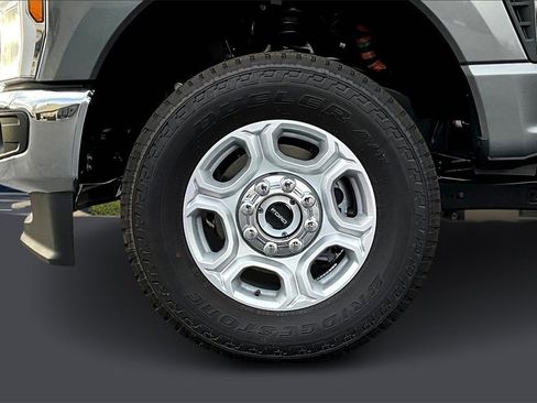 New 2026 Ford F250 XLT image 13