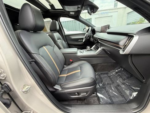 Used 2024 MAZDA CX-90 Plug-In Hybrid w/ Premium Plus AWD/4WD image 28