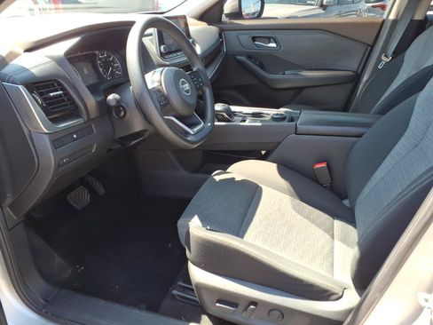 Used 2021 Nissan Rogue SV AWD/4WD image 11