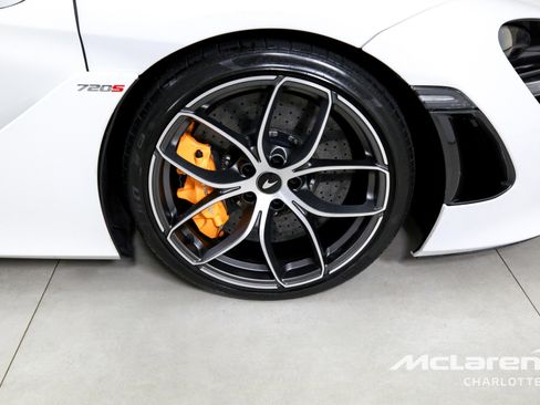 Used 2020 McLaren 720S Performance image 24