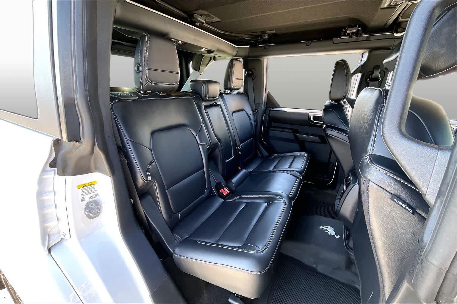 Used 2025 Ford Bronco Outer Banks AWD/4WD image 18