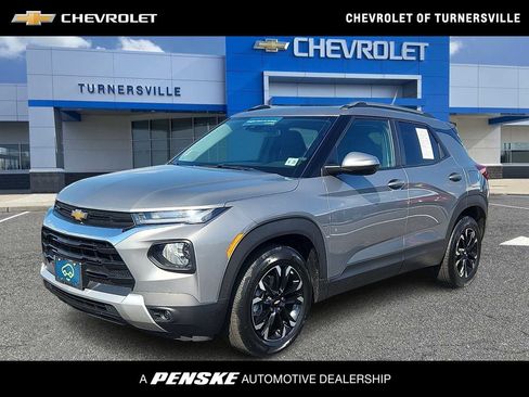 Certified 2023 Chevrolet TrailBlazer LT w/ Driver Confidence Package FWD image 1