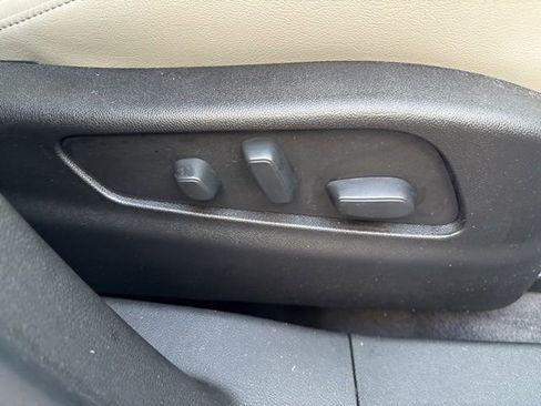 Used 2020 Cadillac XT4 Premium Luxury w/ Driver Awareness Package image 15