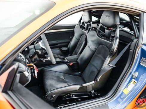 Used 2016 Porsche Cayman GT4 image 4
