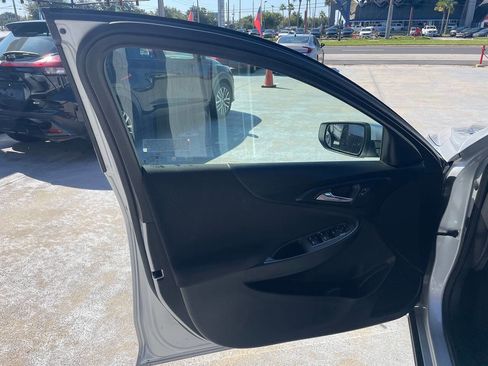 Used 2022 Chevrolet Malibu LT image 17