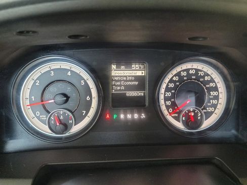 Used 2014 RAM 2500 SLT AWD/4WD image 23