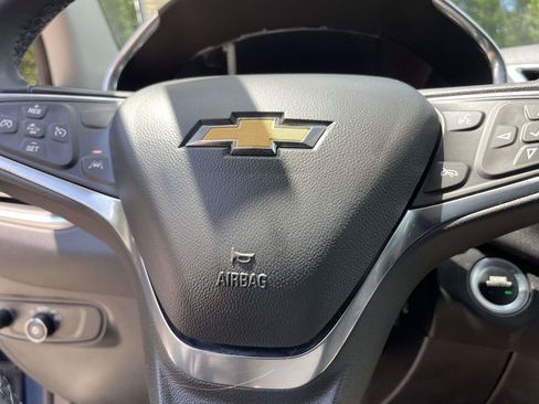 Used 2024 Chevrolet Equinox LT w/ LPO, Floor Liner Package FWD image 18