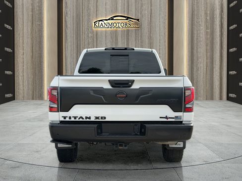 Used 2021 Nissan Titan PRO-4X w/ Pro-4x Convenience Package image 6