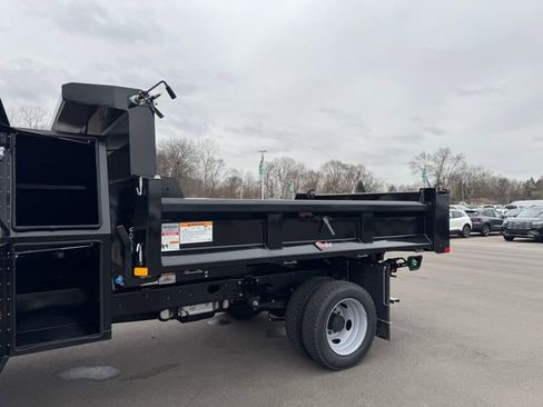 New 2026 Ford F550 XL image 9