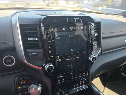 Used 2023 RAM 1500 Laramie AWD/4WD image 6