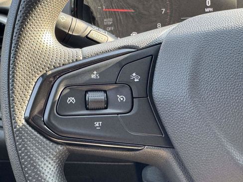 Used 2025 Chevrolet Trax LS w/ LS Convenience Package FWD image 18